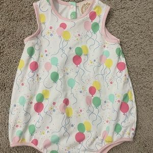 The Beaufort Bonnet Company balloon bubble. Patton play